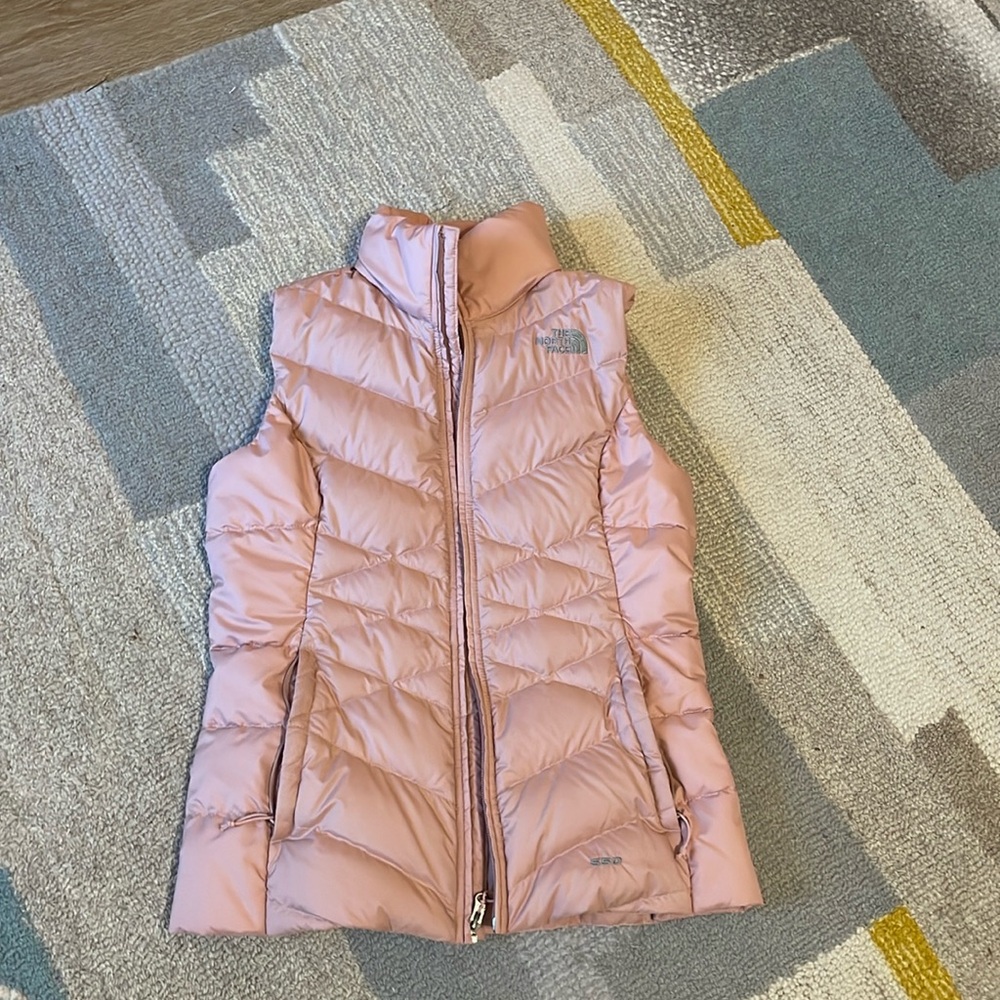North face women’s 550 vest